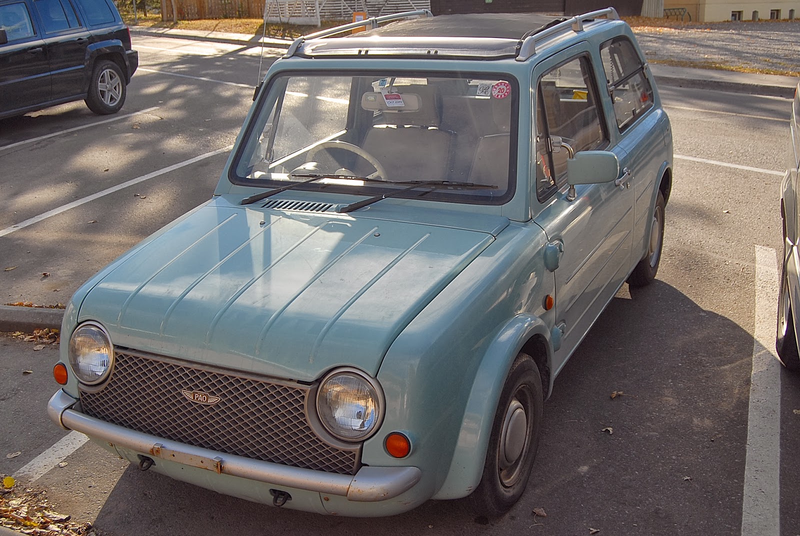 autoliterate: the Japanese retro-car: Nissan Pao