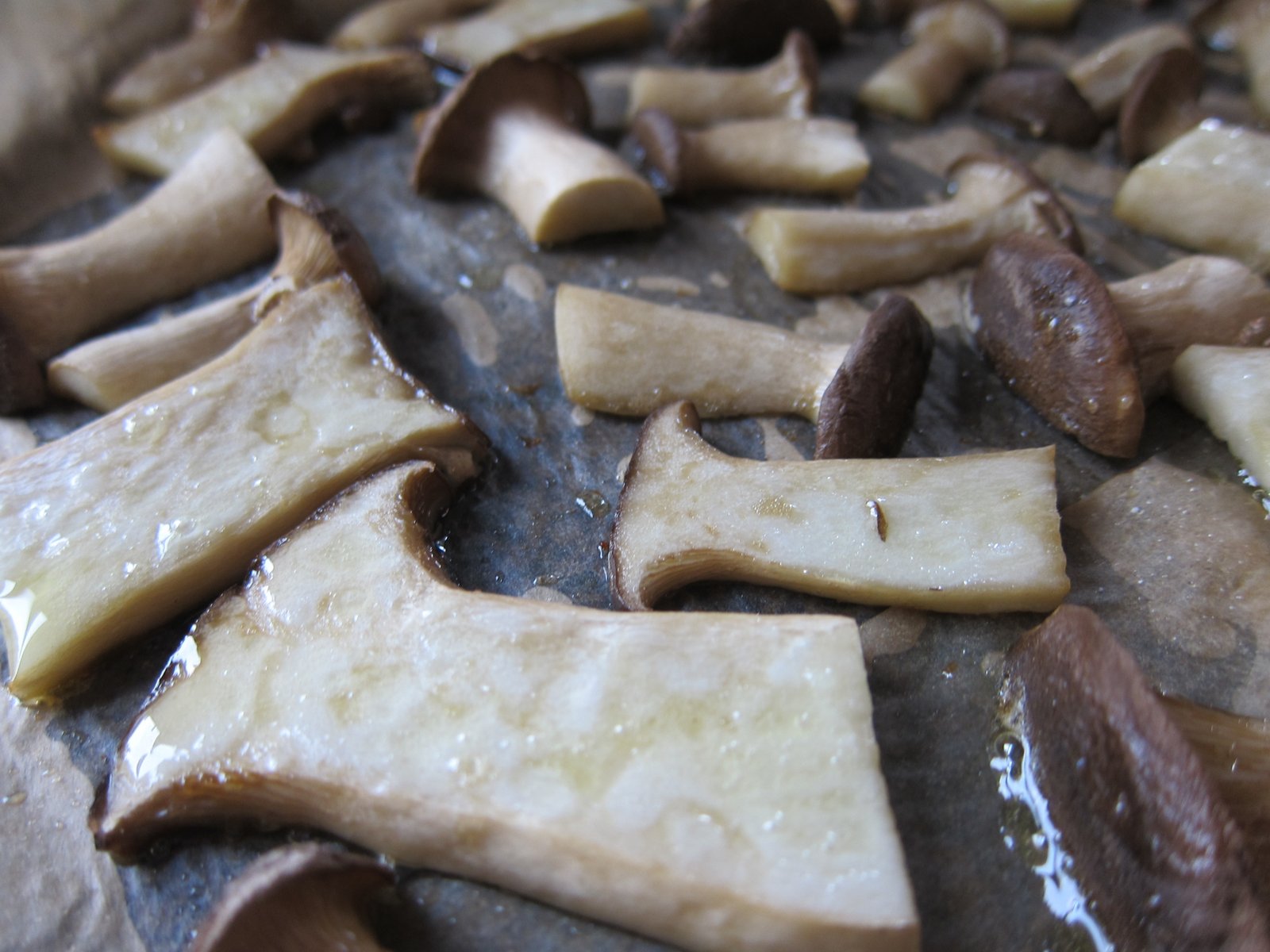 WholeFoodVegan Roasted Royal Trumpet Mushrooms