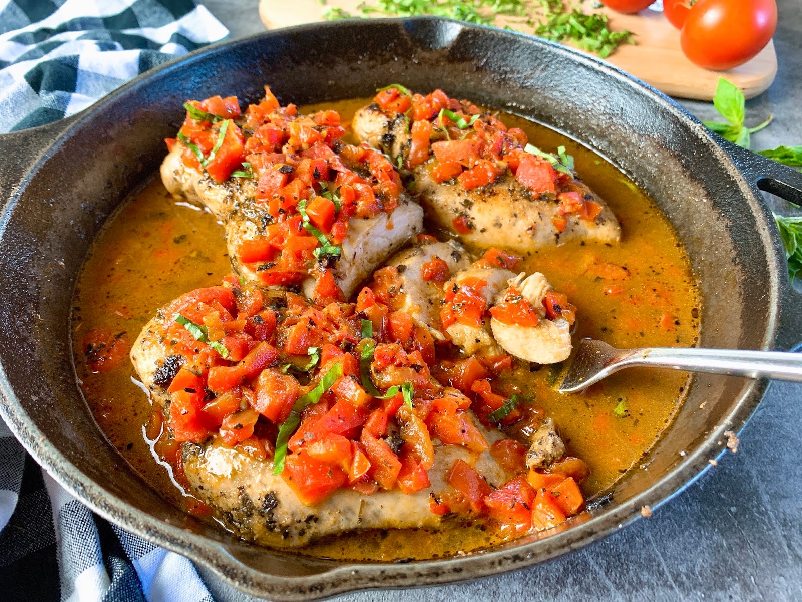Skillet Chicken with Easy Roasted Red Pepper Sauce