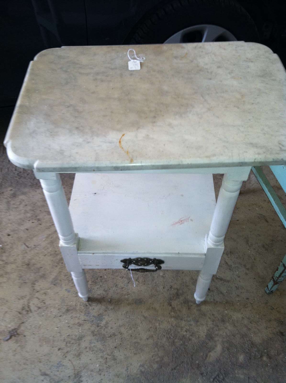 Vintage Farmhouse: Marble Top Table