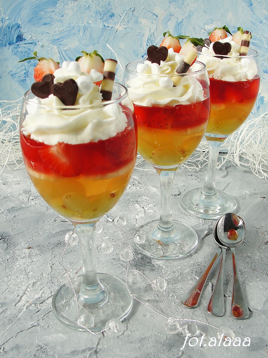 Ala piecze i gotuje Deser galaretka z owocami