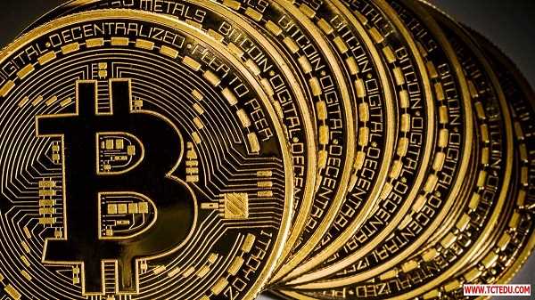 Sử dụng Bitcoin có bị phạt ở Việt Nam?