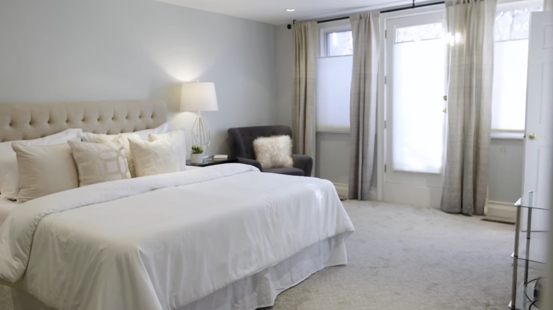 23 Interior Design Photos vs. 950 N Clark St #L, Chicago Luxury Townhome Tour
