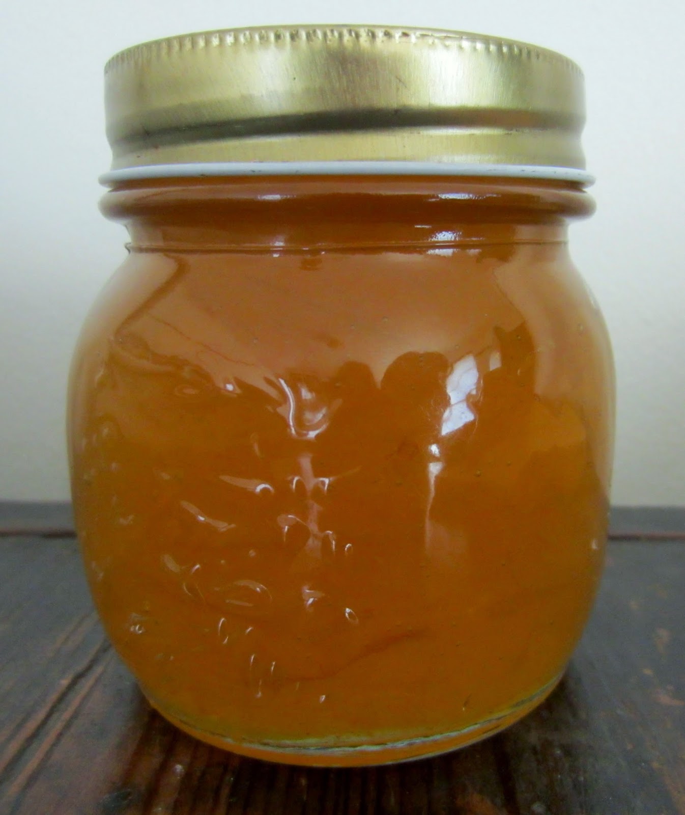 tea with hazel bitter grapefruit and whisky* marmalade