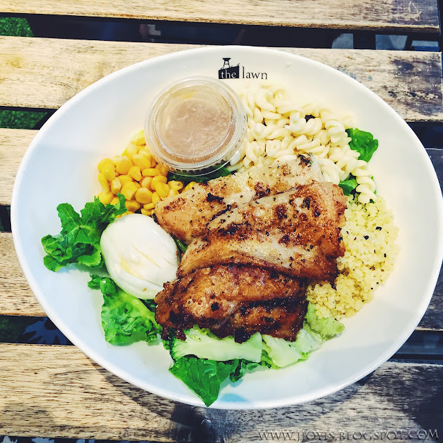 the lawn cafe biopolis review dory fish salad jjoyis