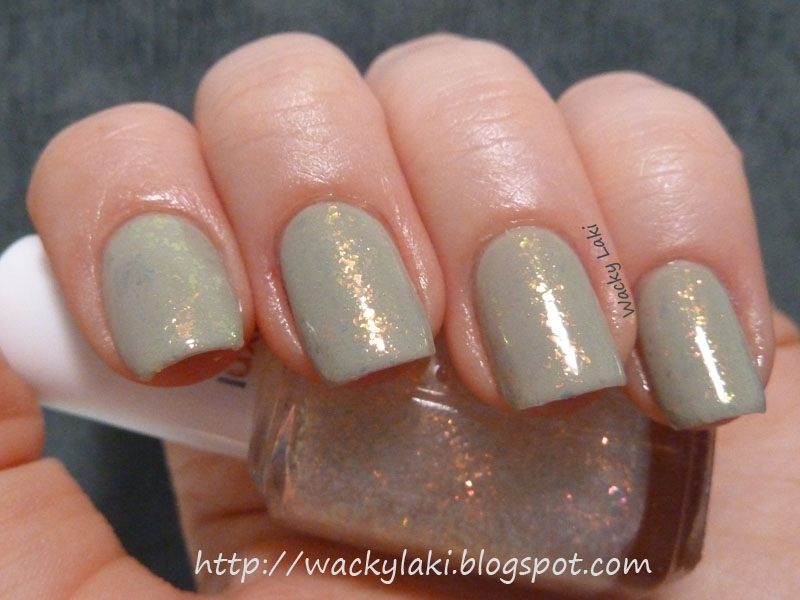 Laki: Collection Wacky Luxeffects Essie