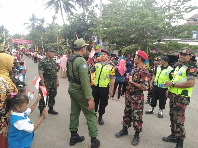 Babinsa Bayat Amankan Festival Batik Tingkat Kabupaten Klaten