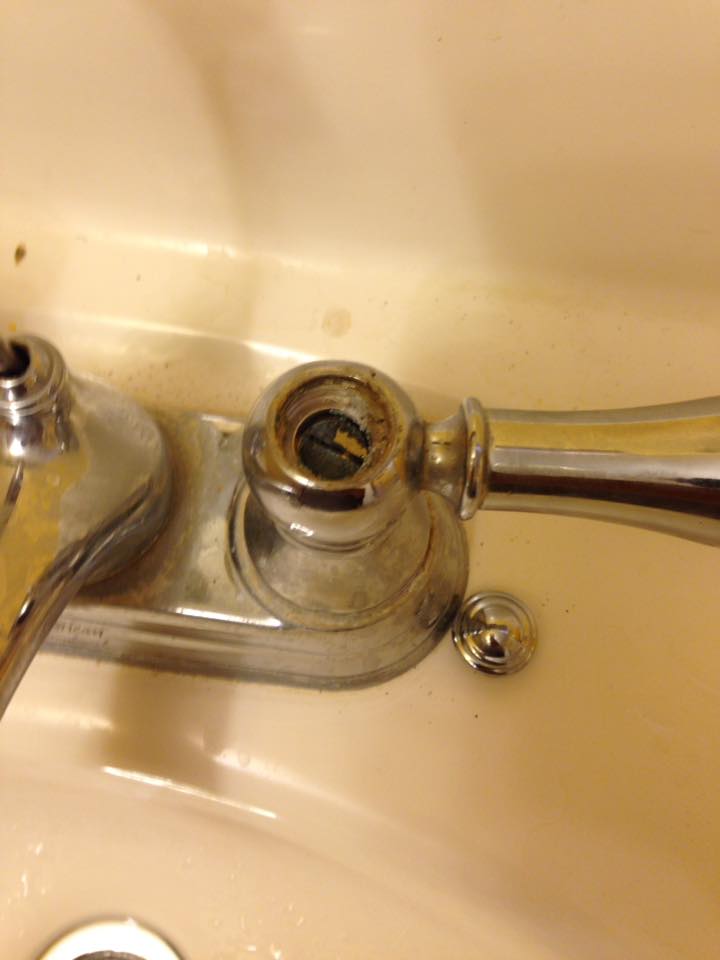 One Brown Mom Help My Bathroom Sink is Leaking!!!