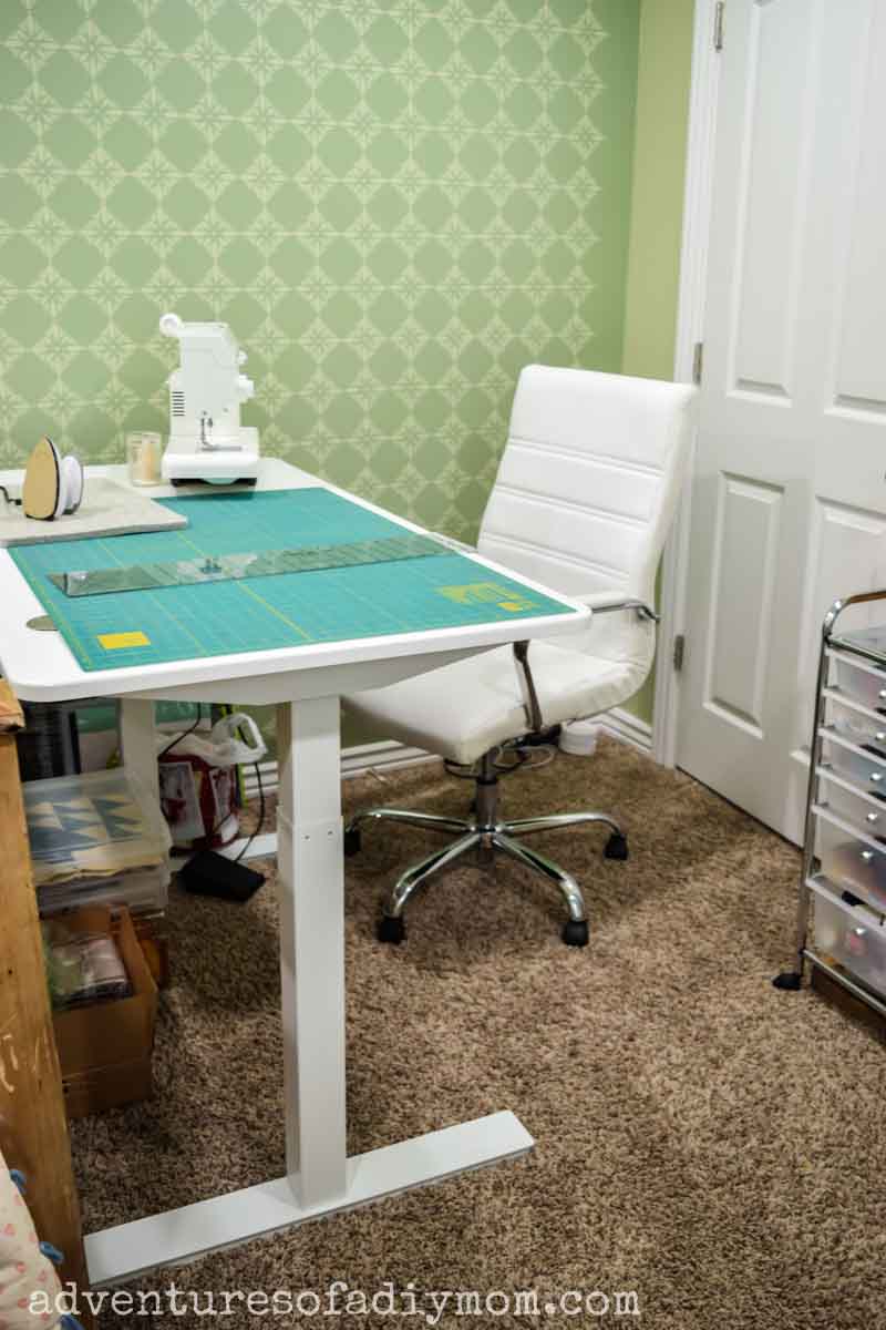 Autonomous Desk Review: Adjustable standing desk - Adventures of a DIY Mom