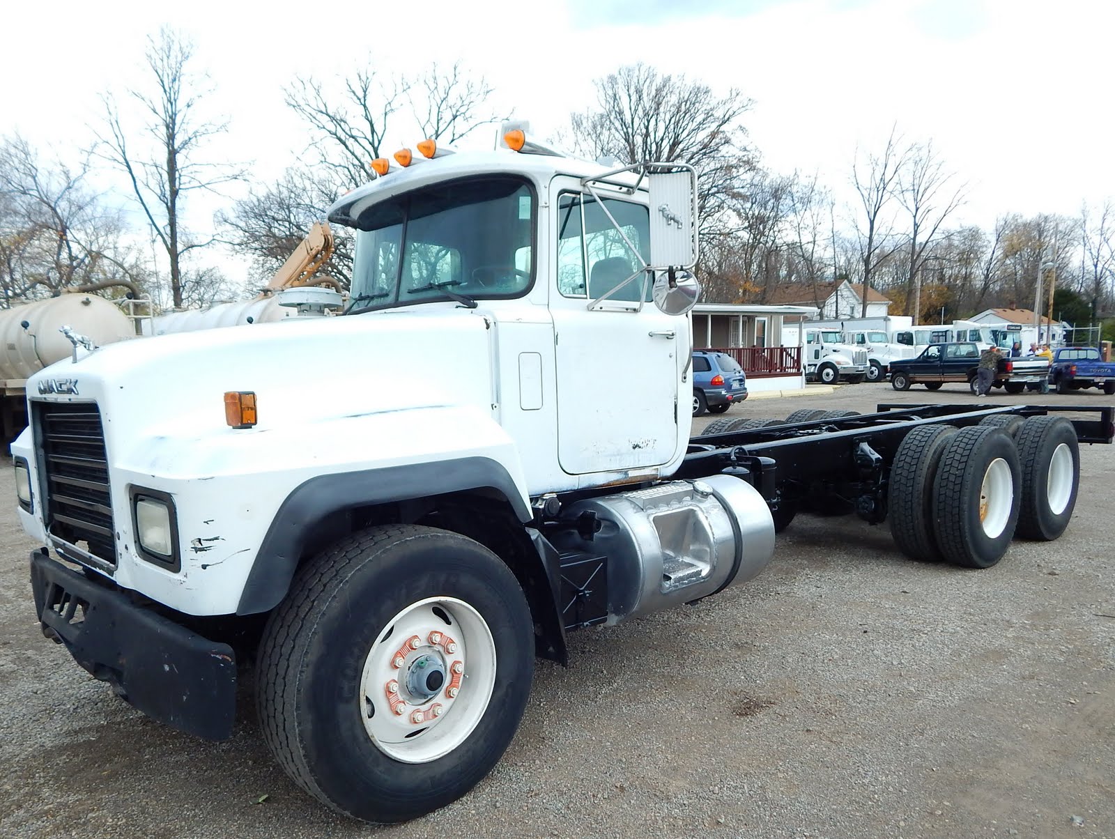 Used Semi Trucks, Used Trailers, Equipment, Heavy Duty Truck Parts