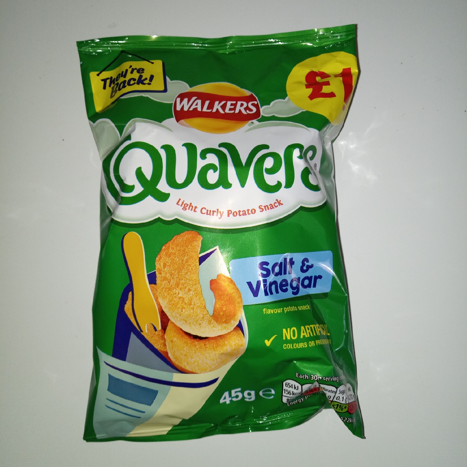 Supersupergirl's Food Reviews Walkers Quavers prawn cocktail & Salt