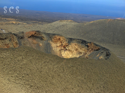 Montañas de Fuego (Parque Nacional de Timanfaya) Montañas de Fuego (Parque Nacional de Timanfaya) by Susana Cabeza