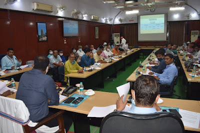 GayaDM and Banking: जिलाधिकारी की अध्यक्षता में बैंकिंग से संबंधित जिला स्तरीय बैठक, District level meeting related to banking under the chairmanship of District Magistrate, AnjNewsMedia
