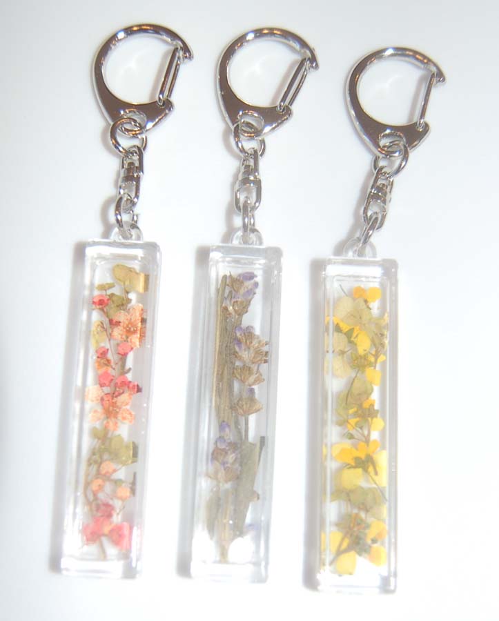 Lynn's Craft Blog Resin Floral Key Chains