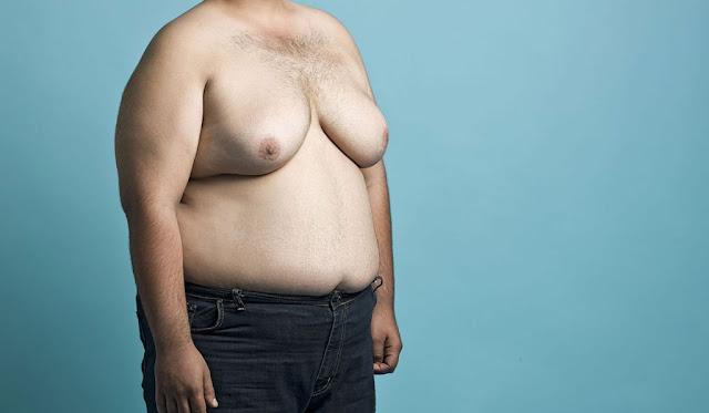 ما الذي يمكن أن يتسبب في زيادة حجم الثدي عند الرجال