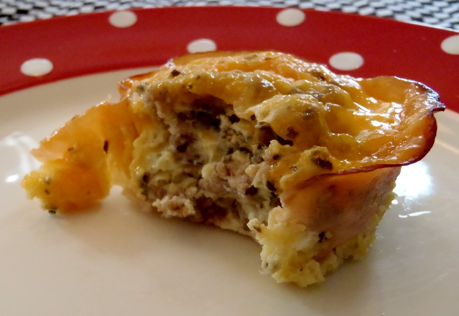 Macke Monologues Turkey, Egg and Cheese Breakfast Cups