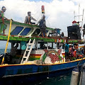 Perahu Nelayan KM Berazil II Tenggelam di Sumenep, 14 Orang Selamat Dan 3 Orang Belum Ditemukan