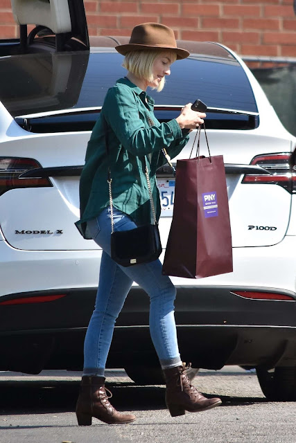 Julianne Hough Shopping at PINY in Beverly Hills | CineHub