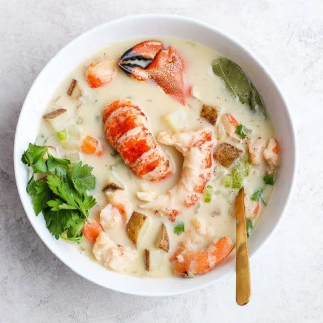 Ultimate Dairy-Free Chunky Seafood Chowder Ultimate Dairy-Free Chunky Seafood Chowder