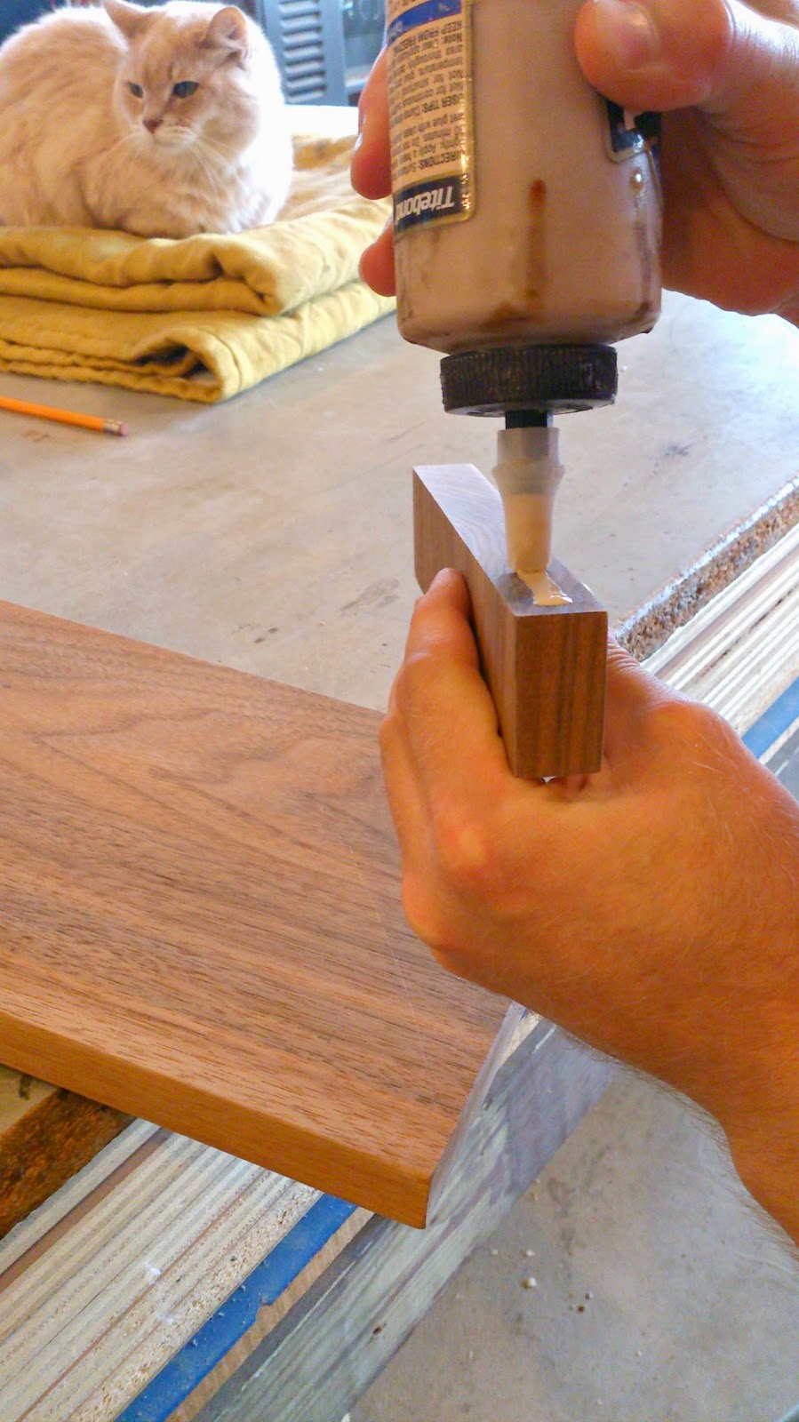 How to make a DIY wooden riser