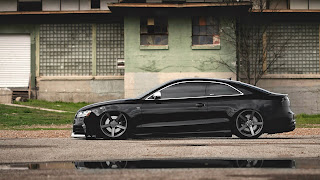 Обои на телефон audi