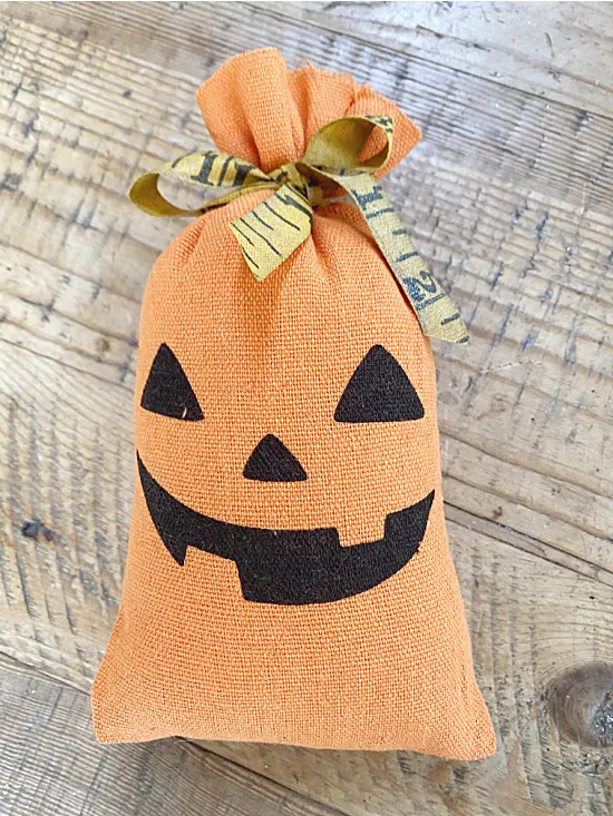 pumpkin fabric bag with ruler bow