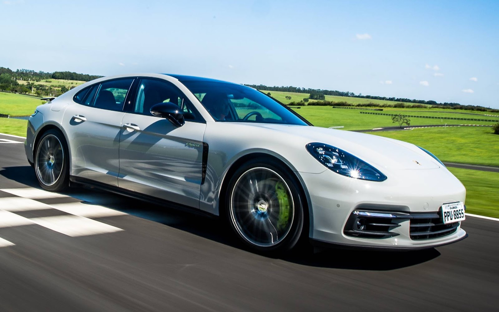 Porsche panamera 4. Porshe Panamera 4. Porsche Panamera 4s 2022. Porsche Panamera 1.