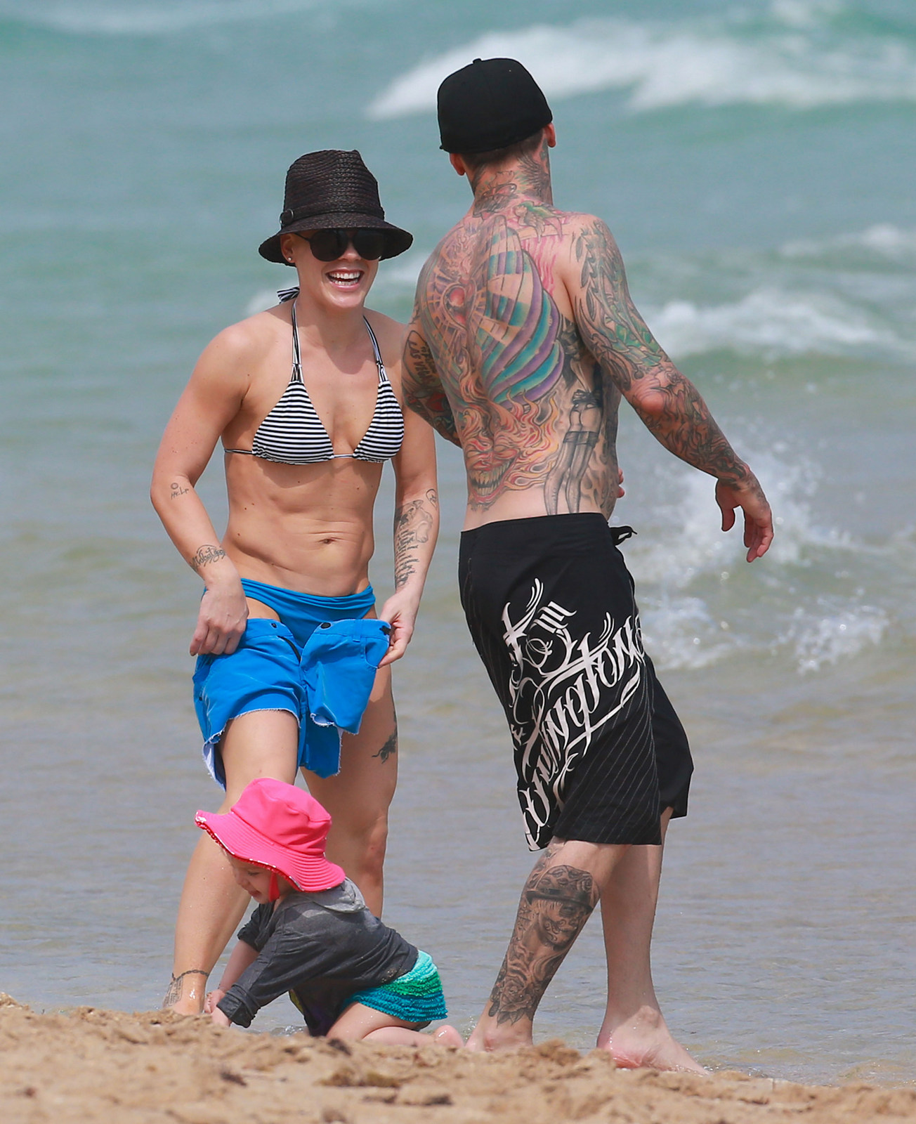 Пинк на пляже