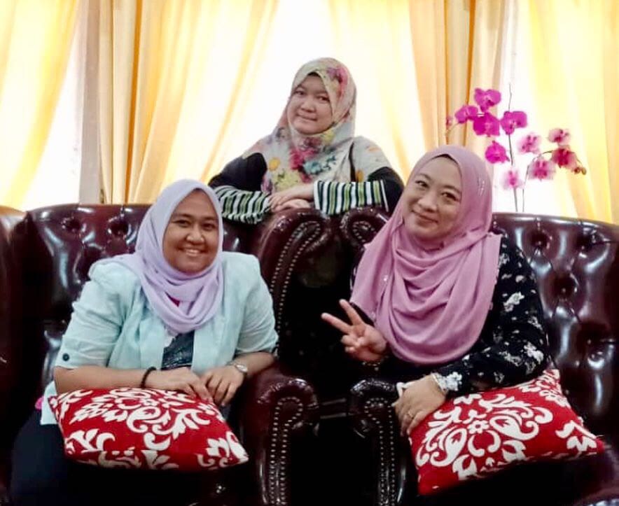 Makan Laksa Johor Di Rumah Blogger Mat Gebu Adnan Ibrahim Aku