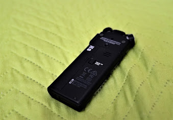 Olympus LS-P4 battery compartment