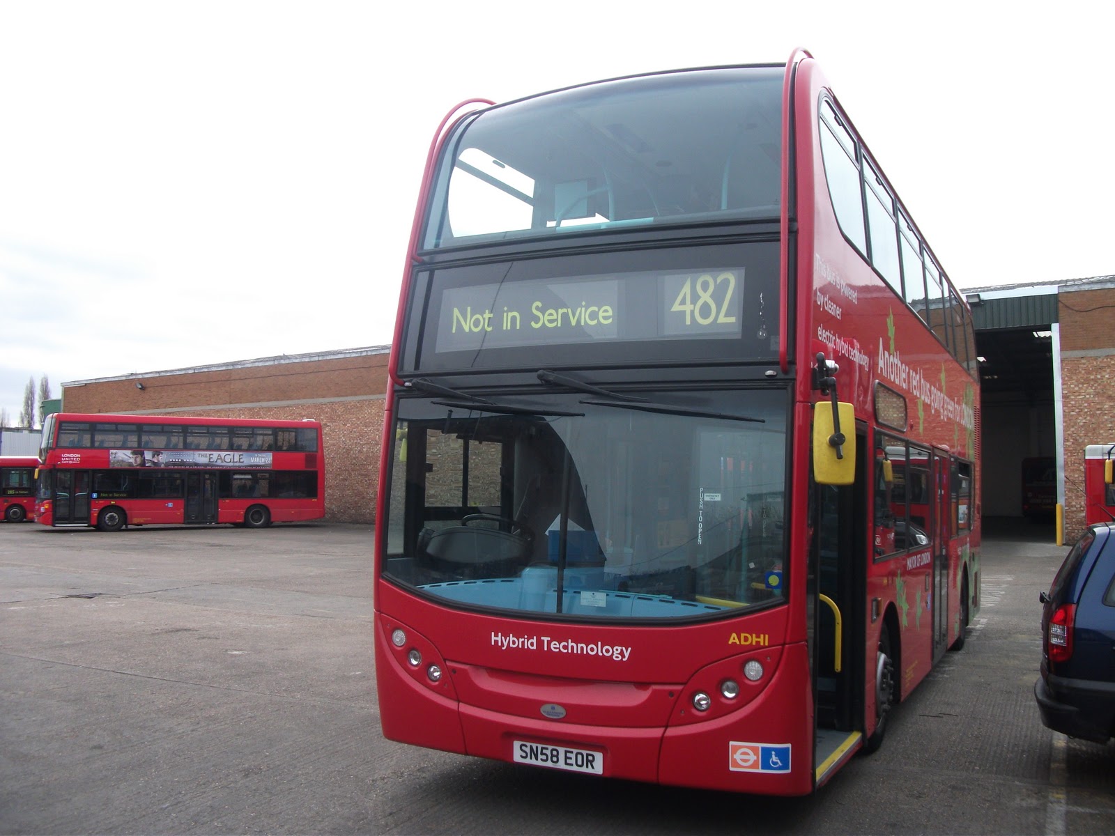 The Circle of London : London United Hounslow Heath Garage [HH