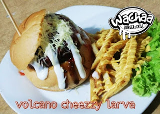 volcano cheesy larva wacha burger wachaa burger, wacha burger parit kadir, wachaa burger menu, wachaa burger parit bilal, wachaa parit bilal, wachaa burger senggarang johor, wachaa parit kadir, tempat makan sedap batu pahat, restoren western melayu yang sedap, tempat makan sedap parit raja, wachaa burger batu pahat, review wacha burger, wachaa burger yong peng, wachaa burger bukit pasir, wachaa yong peng, laparpo production,