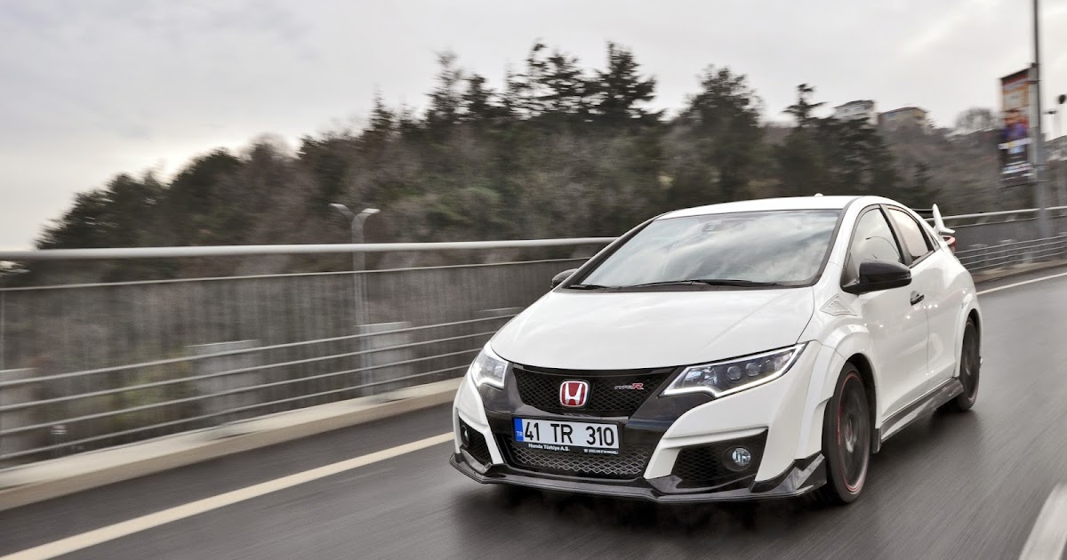 Burak Sırtmaç Photoshoot's: Honda Civic Type-R