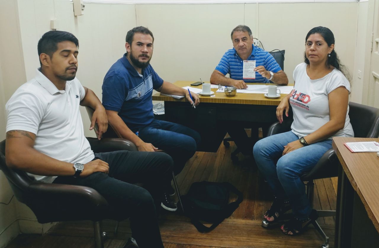 Depetri recibió familiares de electrodependientes de Lanús
