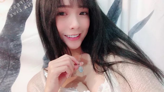 Bất ngờ với nhan sắc tuyệt đỉnh của cô nàng streamer xinh đẹp, cộng đồng mạng rần rần hỏi xin info Bất ngờ với nhan sắc tuyệt đỉnh của cô nàng streamer xinh đẹp, cộng đồng mạng rần rần hỏi xin info