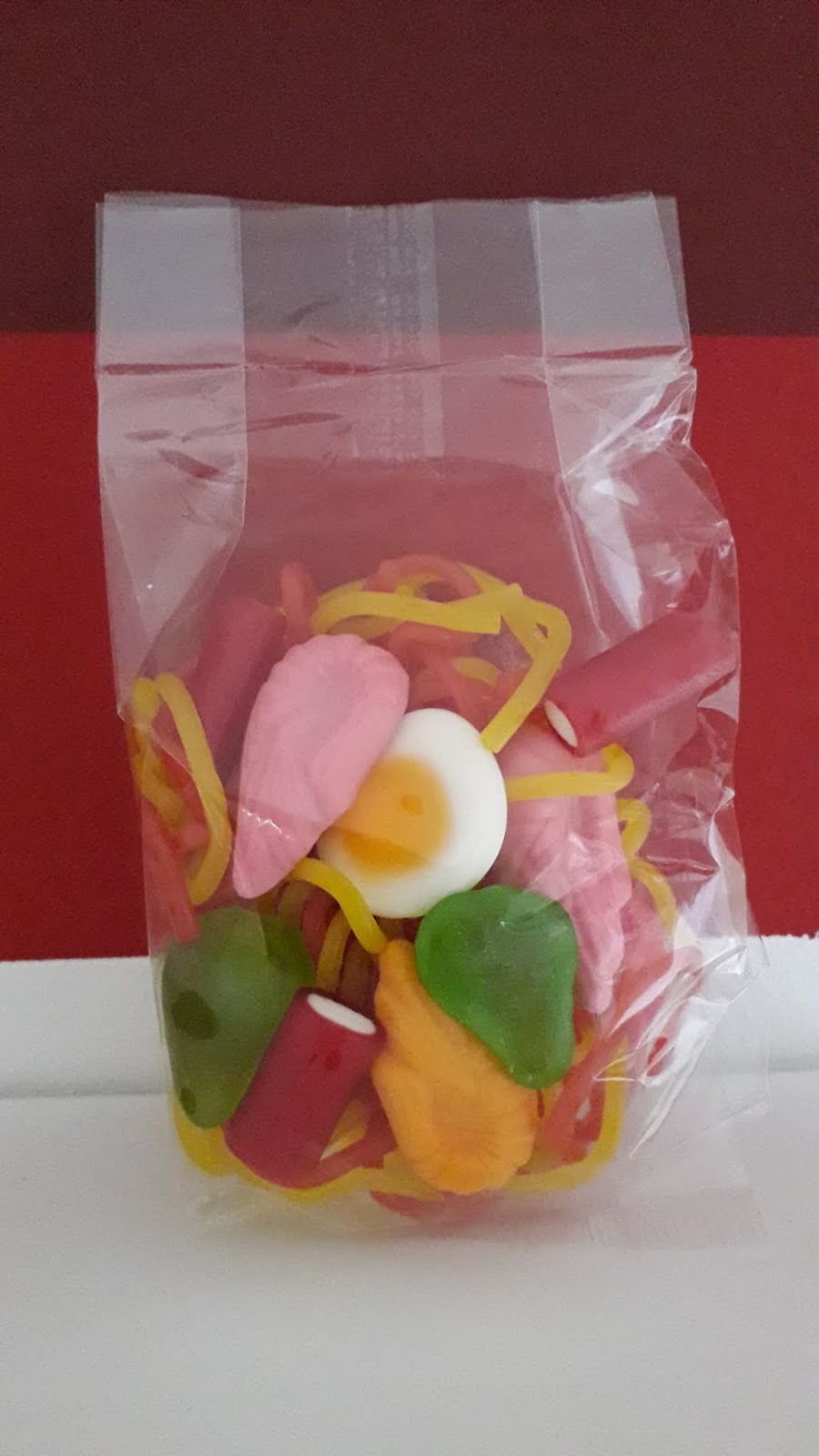 Erdbeersekt - Testen und Bewerten: Produkttest: Look-o-Look Candy Noodles Erdbeersekt - Testen und Bewerten: Produkttest: Look-o-Look Candy Noodles