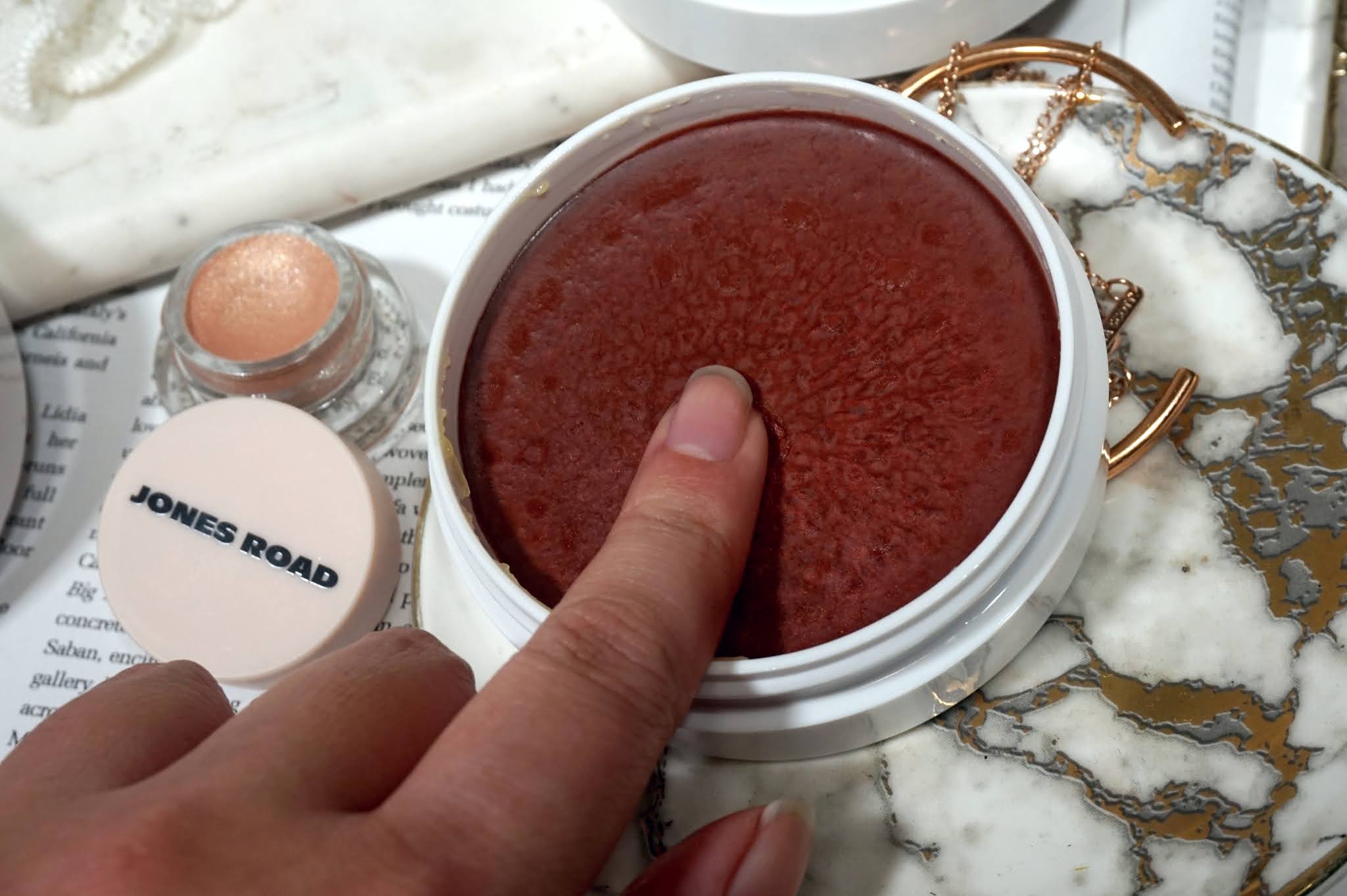  Review Jones Road Beauty Miracle Balm AllOver Glow PRETTY IS MY