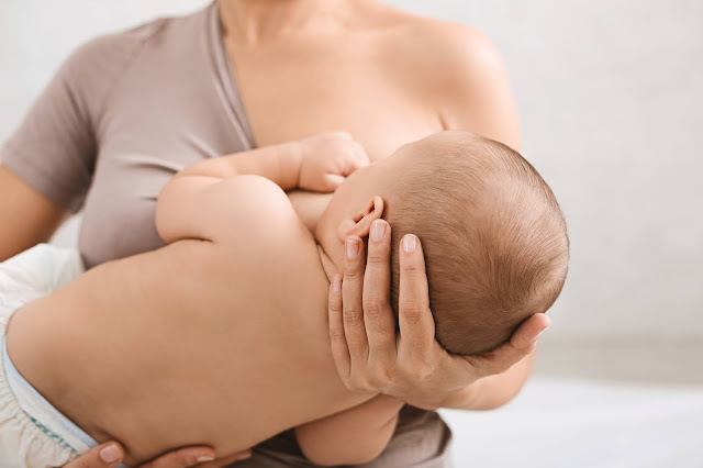Cara Pemberian ASI Pertama Pada Bayi