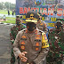 Kapolda Jatim Bagi Bansos Untuk Masyarakat Pada Ops Lilin Semeru 2020