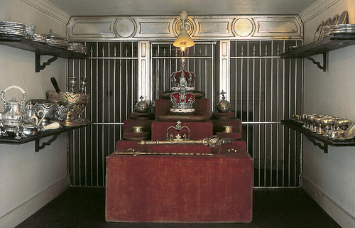 Eye For Design Take A Tour Of The Queen S Dolls House
