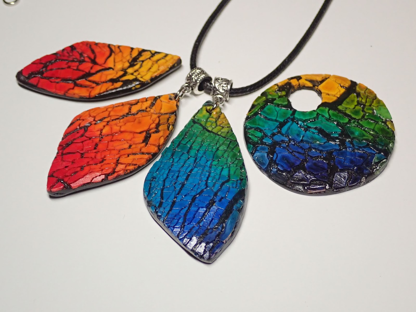 Easy crackle effect on polymer clay