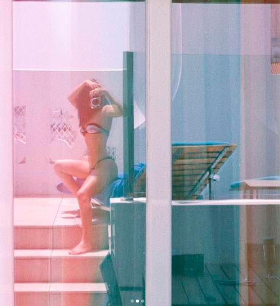 Instagram : Becky G impactó a sus seguidores con diminuto bikini
