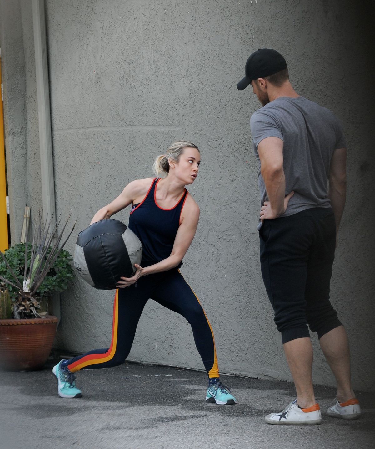 Brie Larson Works Out without makeup In Los Angeles - Top 10 Ranker