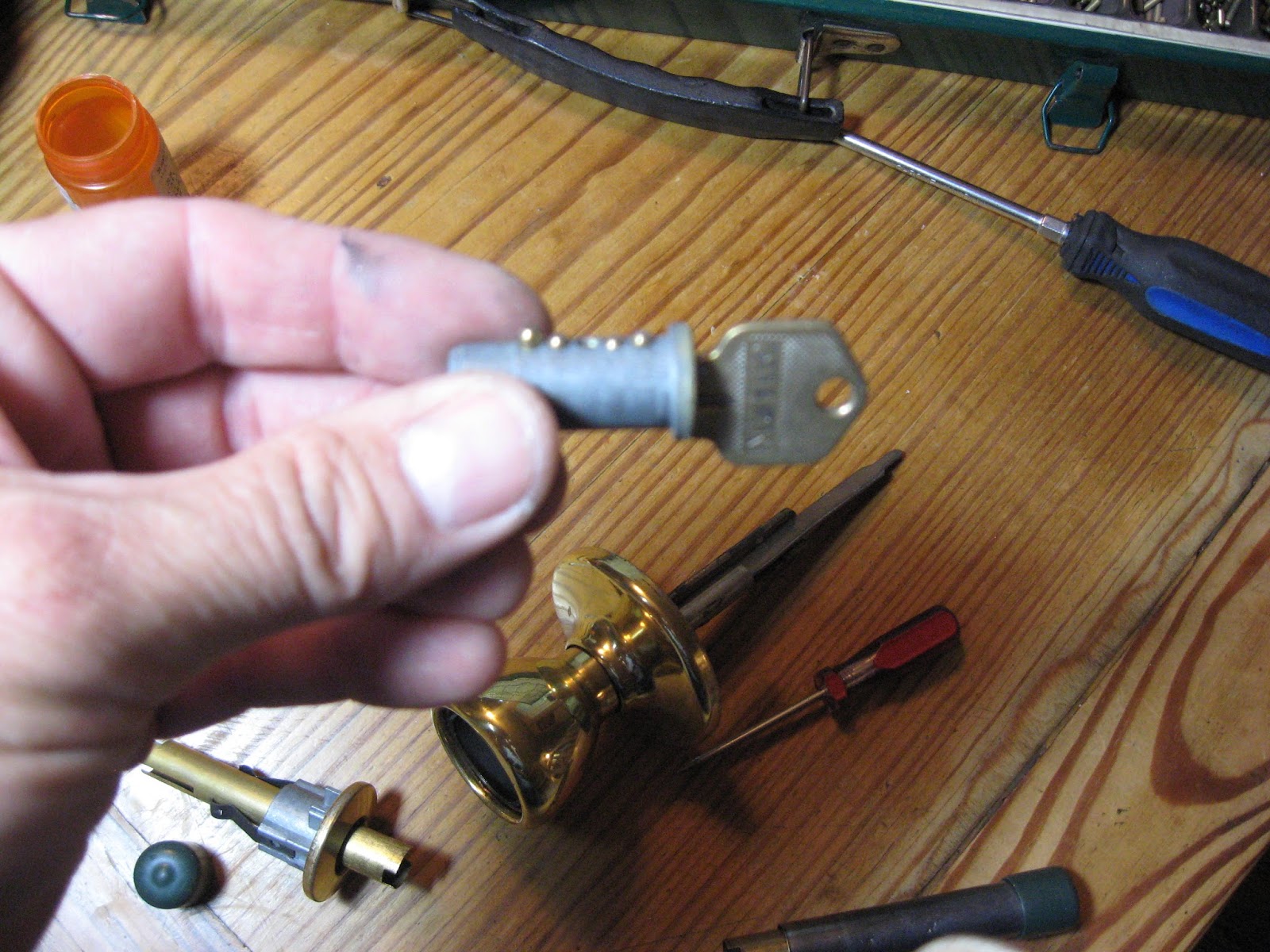 DoItYourself Lock Solutions Learn Locksmithing Free Lesson 2