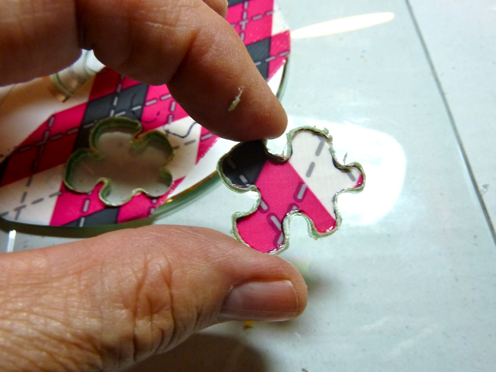 Make it easy crafts Recycled CD and/or Duct Tape Puzzle Earrings