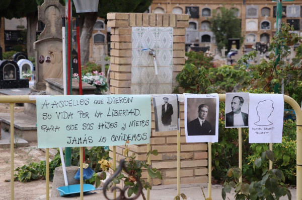 La memoria histórica es responsabilidad de toda
la sociedad La memoria histórica es responsabilidad de toda
la sociedad