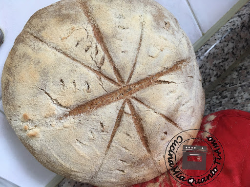 pane con lievito madre e farina integrale