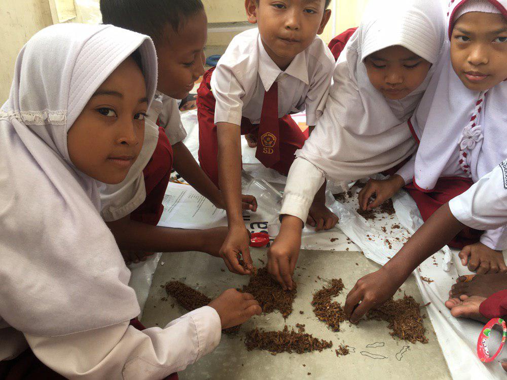 CARA MEMBUAT PETA TIMBUL DARI BAHAN SEDERHANA