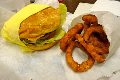 Cheeseburger & Onion Rings: photo by Cliff Hutson
