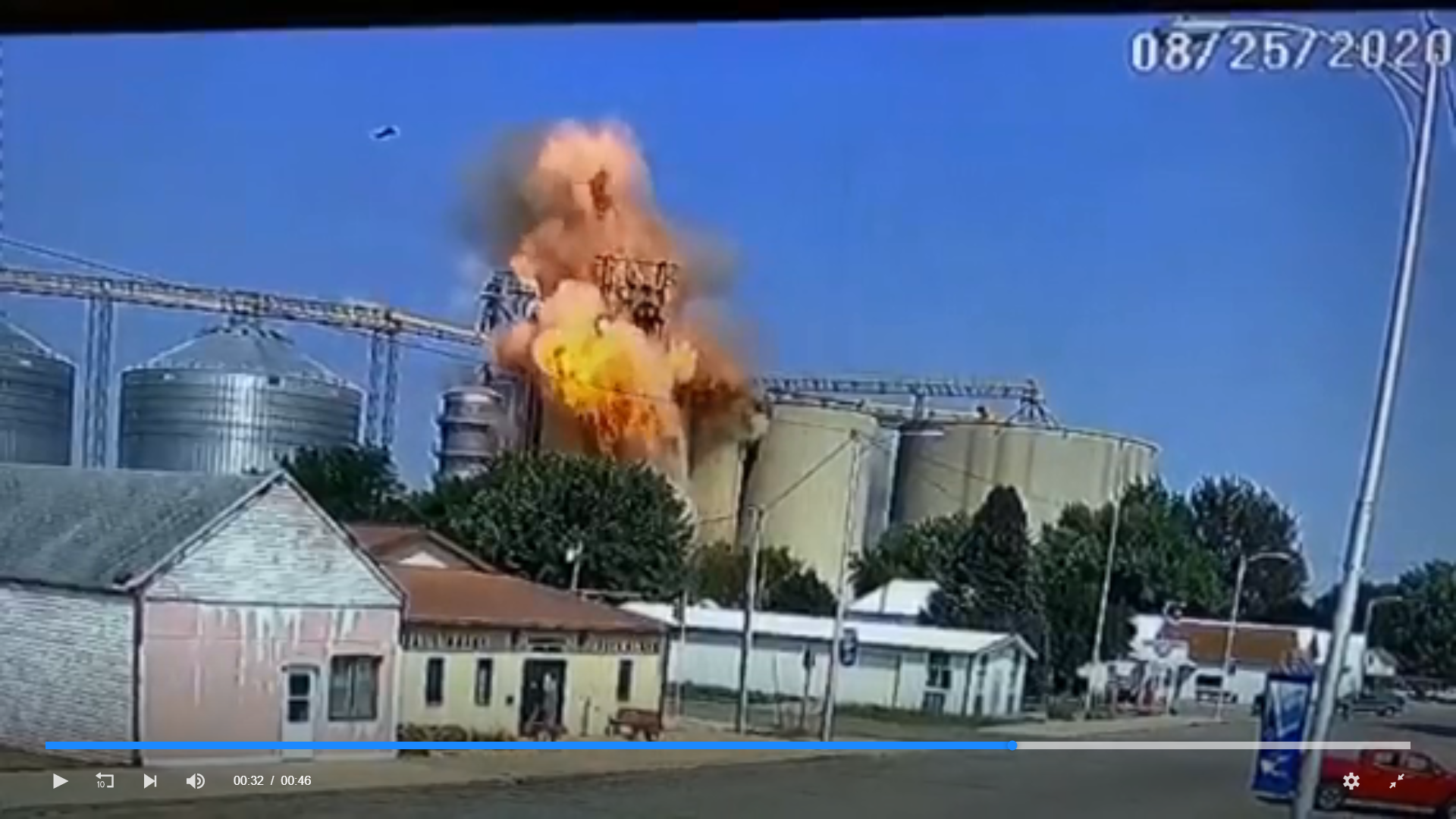 Towns and Nature Royal, IA Aug 25, 2020, Grain Dust Explosion in Ag Partner's Grain Elevator